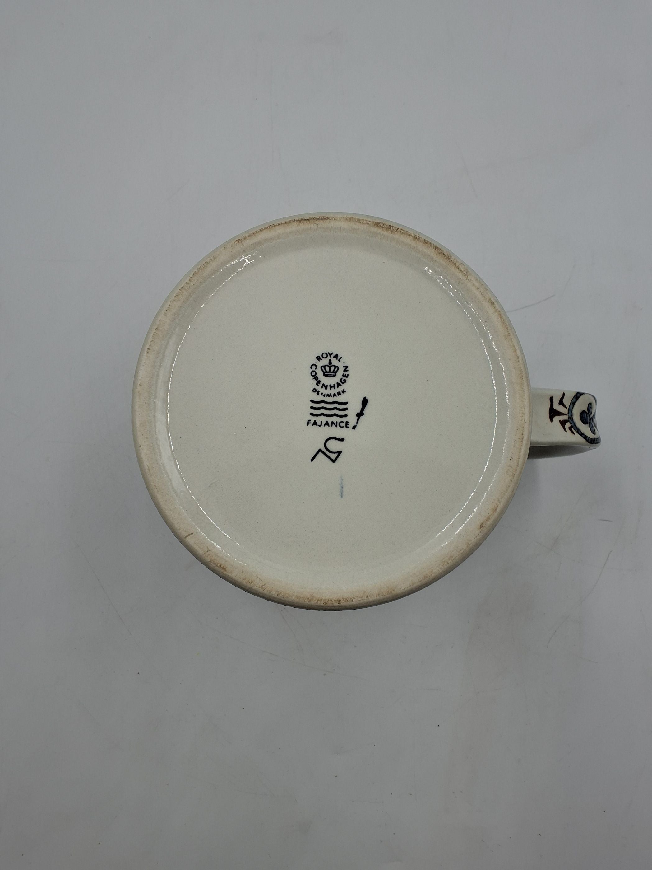 Royal Copenhagen Jubilæumskrus 1975